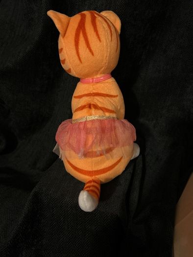 cat  Mattel Barbie
