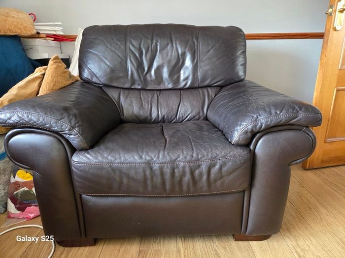 3-1-1 leather couch