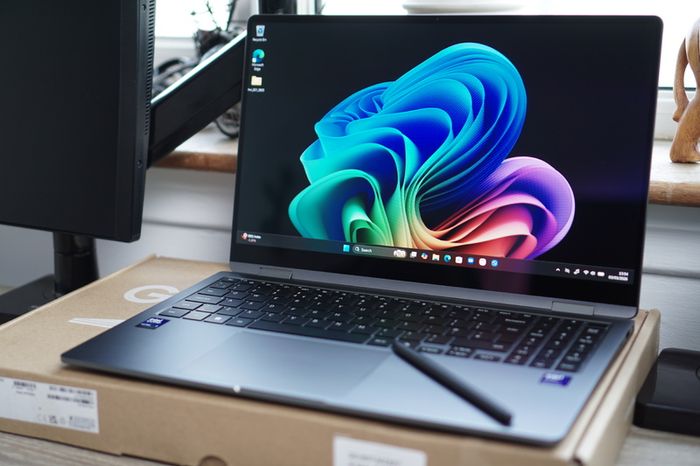 New Samsung Galaxy Book5 360 15.6" | Ultra 7 256V (Lunar Lake) | 47 TOPS AI | 16GB MoP | 512GB