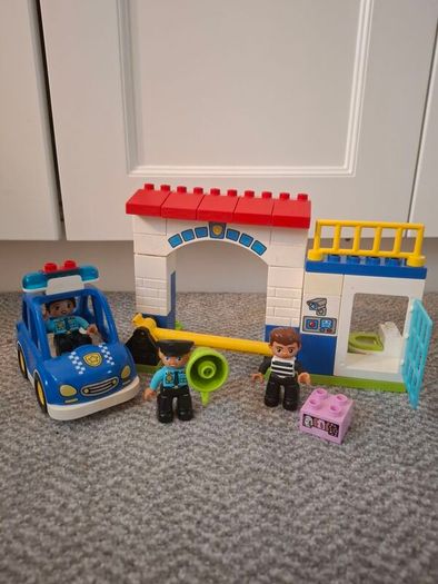 Duplo Police Fire station Airport Train