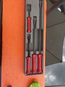 snap on striking prybar set
