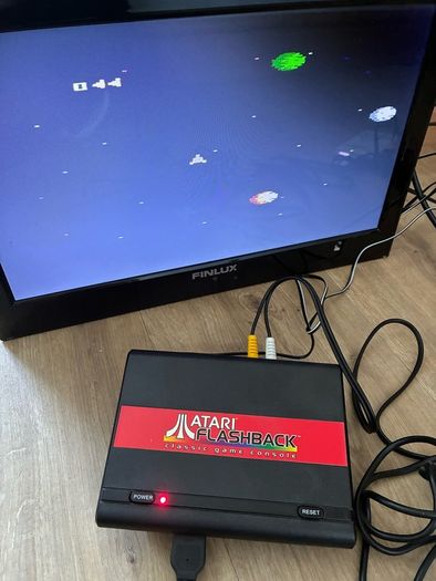 Atari Flashback Boxed 20Games + Joysticks