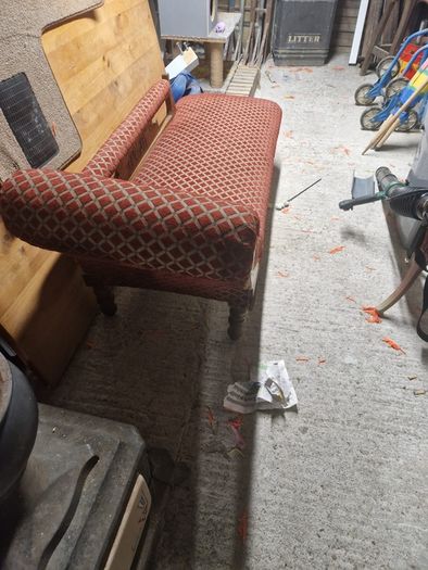 chaise lounge