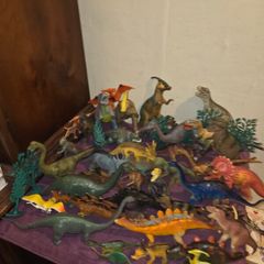 41 Dinosaur Lot