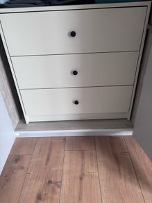 Ikea Drawer, Gursken