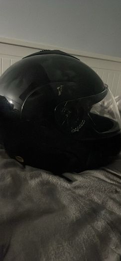 Motorcycle helmet