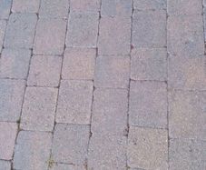 Patio driveway cobbles approx 40-45 sqrm