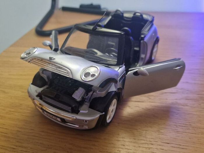 Mini cooper 1:24 diecast