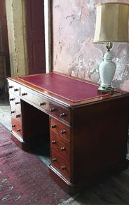 Victorian antique mahogany pedestal Desk