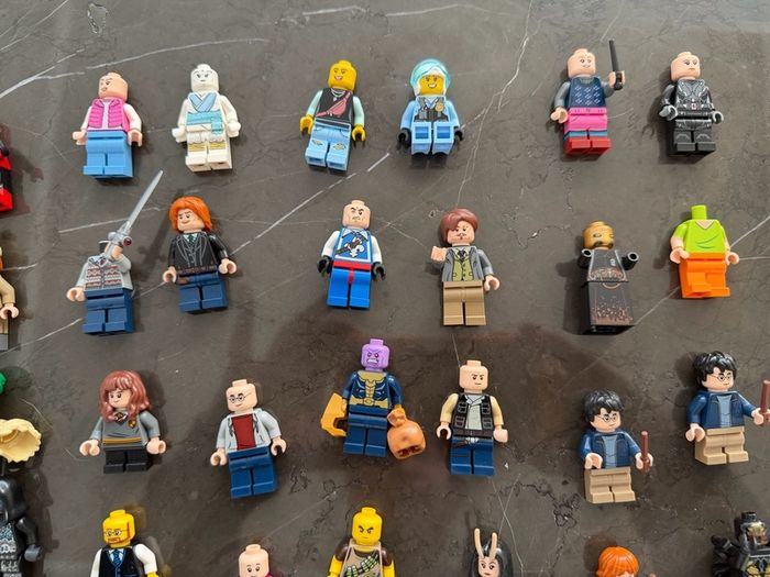 lego mini figures
