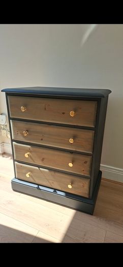 Rustic 4 Drawer Solid Wood Chest of Drawers