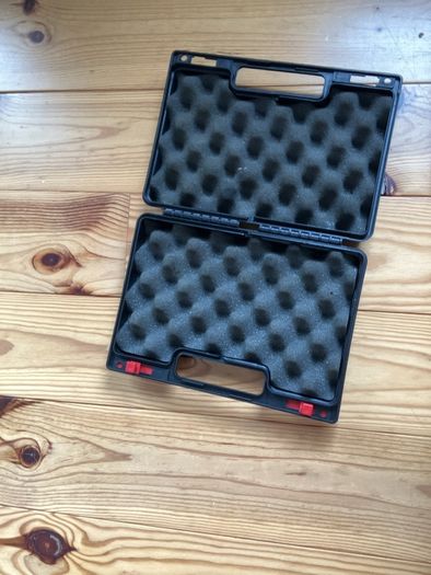 Padded hard case