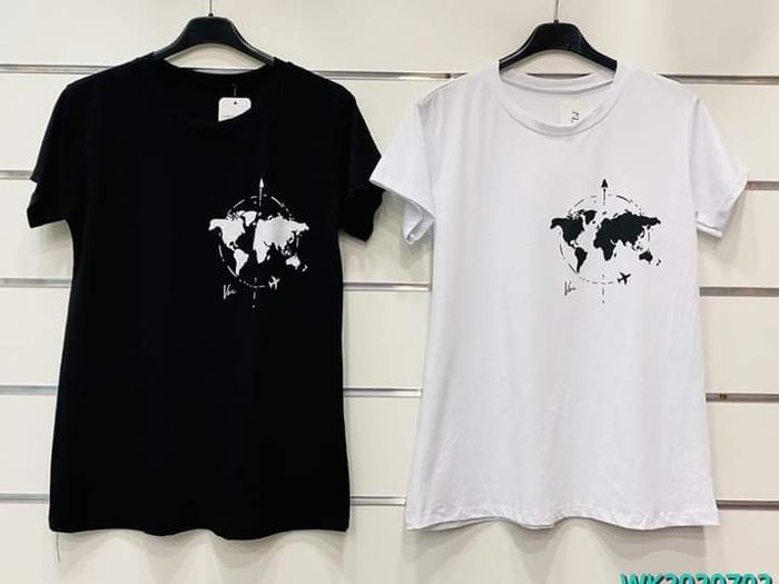 T-shirt globe