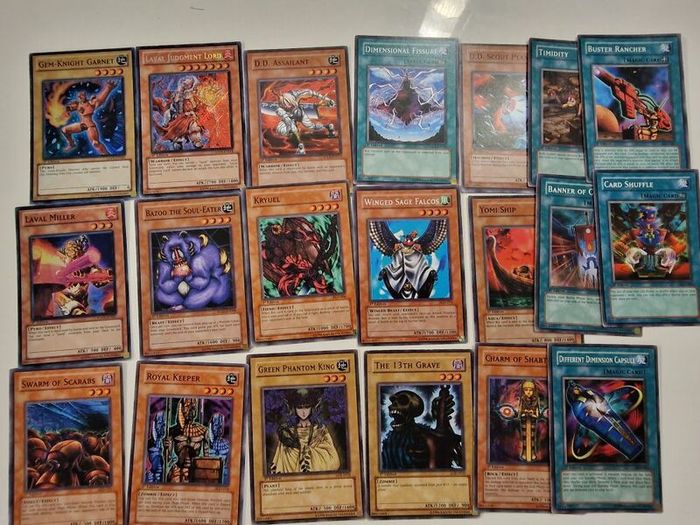 1st edition yu gi oh vintage cards 186 total  inc 66 1st editions.