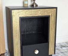 2 Bedside lockers