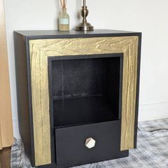 2 Bedside lockers