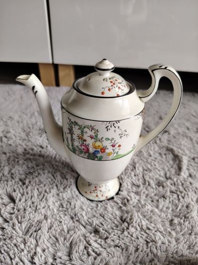 Vintage  Art Deco tea pot