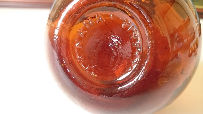 For Collectors Rare Vintage 5 Piece J. Albinana Oleria Spain Etched Amber Decanter With Matching Amber Wine Glasses Set