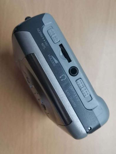 AIWA HS-GS282 Walkman Cassette Player