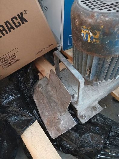 powefull floor scraper