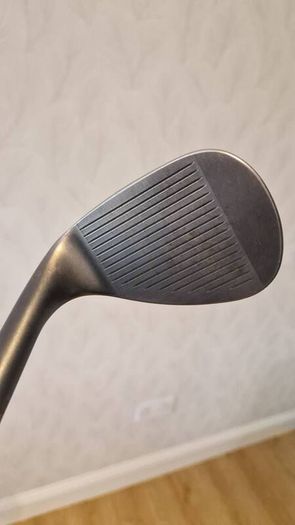 Titleist Sm9 Jet Black Vokey 54.10s + 58.10s