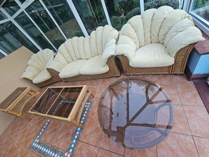 9 piece Conservatory/Sunroom Furniture set