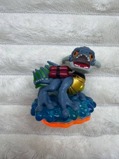 Skylanders Giants Figure Zap Used Please look at the pictures