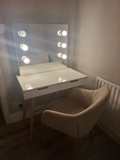 Vanity Table & Hollywood Mirror (+ Chair)