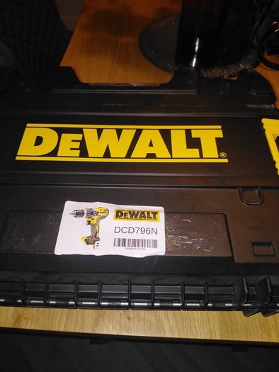 DeWalt DCD796N 18V XR Brushless Combi Drill with 5.0Ah Battery