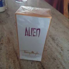Alien perfume