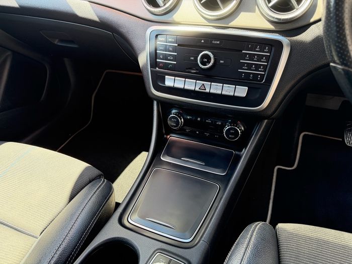 2016 Mercedes-Benz CLA220D
