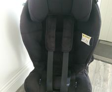 Axkid car seat
