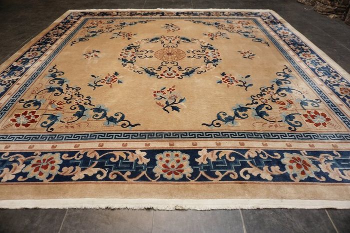 Aubusson Rug China 266 x 263 cm ( ArtDSq)