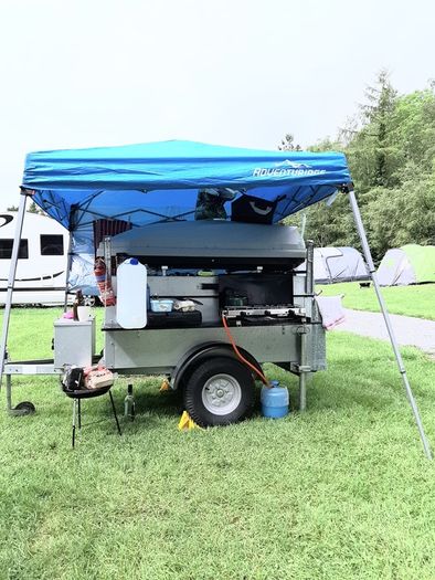 Camping trailer