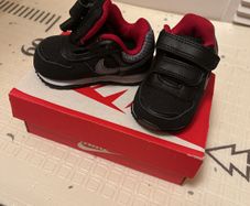 baby nike runners