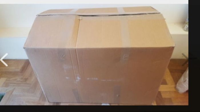 Heavy duty Extra Large (90cm x 60cm x 50cm) cardboard boxes ideal for moving homes