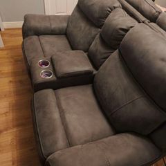 Luxury 2-Seater Electric Recliner Sofa with Console