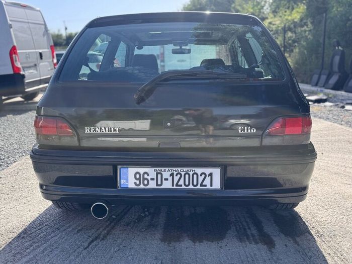Renault Clio 1.8 16v
