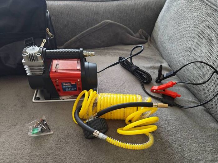 Sealey Mac05 12v Heavy Duty Tyre Inflator Air Compressor Brand New For ...