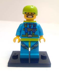 Lego CMF COL10-06: Skydiver (2011) 100% Complete