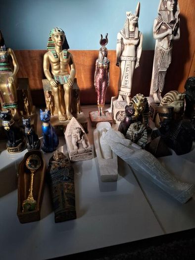 Vintage Figurines