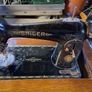 Vintage Sewing Machine Image 6