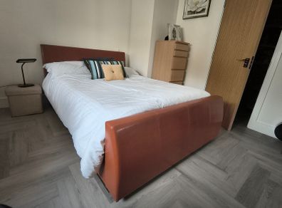 Beautiful Std 4ft 6 " Bed