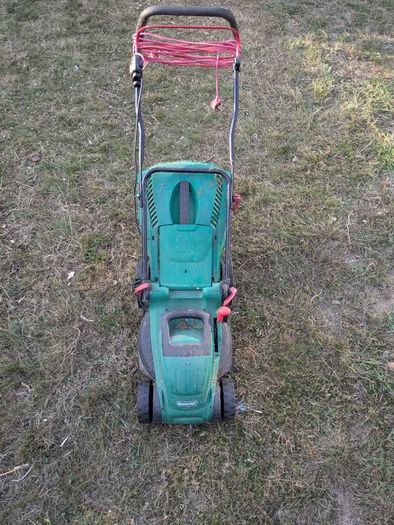 Qualcast Electric Lawnmower