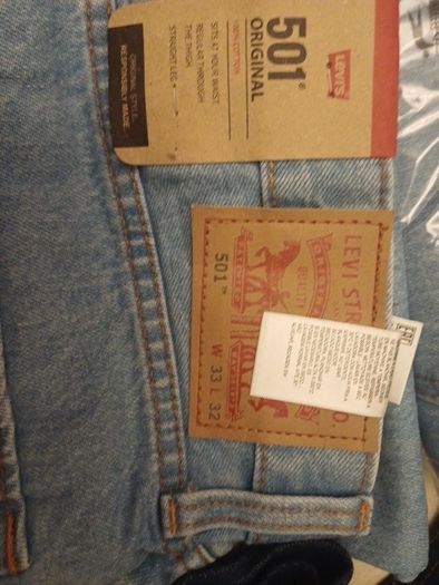 levis