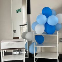 shelfs bussines store salon