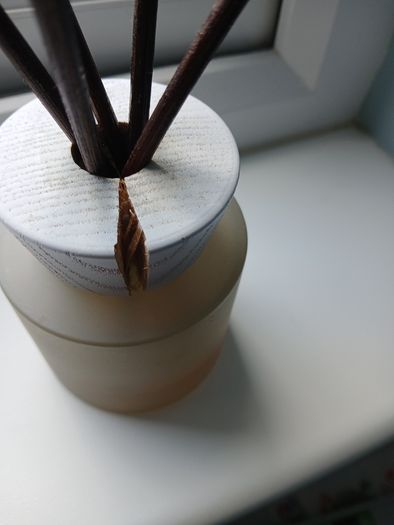 Voya diffuser - African Lime and Clove, small amount left