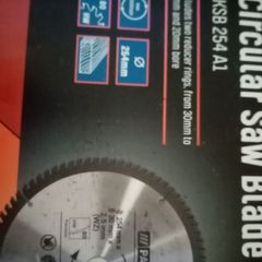 circular saw blade new never opened