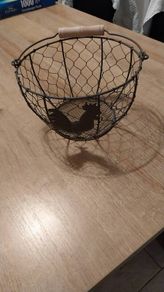 Egg basket