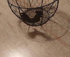 Egg basket